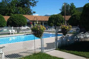 Moose Brook Motel Gorham Exterior photo